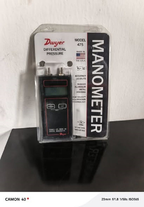 Differential Pressure Digital Manometer- Dwyer 475