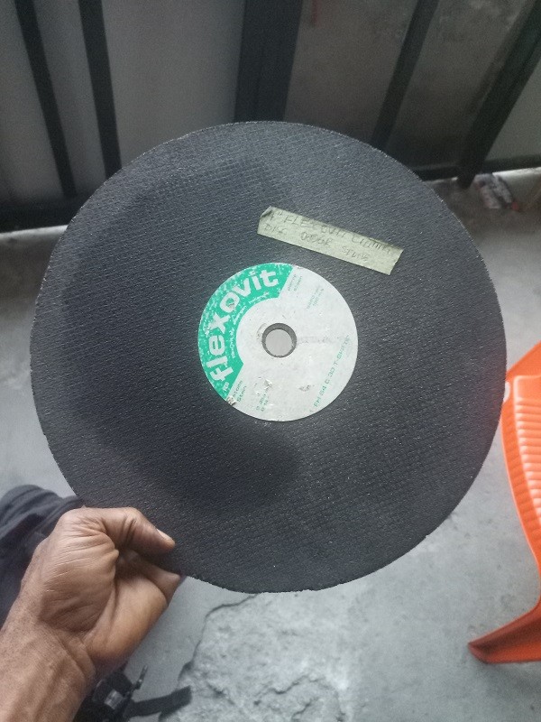 14 Inch Heavy-Duty Reinforced Cut-Off Wheel – Type 1, 30 Grit, 14 x 1/8 x 1 in